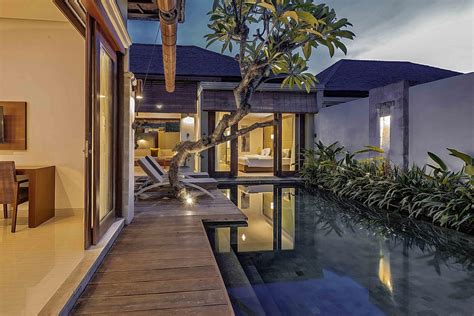 pradha seminyak villas.